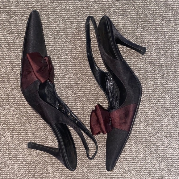 LK Bennett Elegant Black and Burgundy Satin Bow Slingback Heels sz 38.5 - Picture 5 of 15
